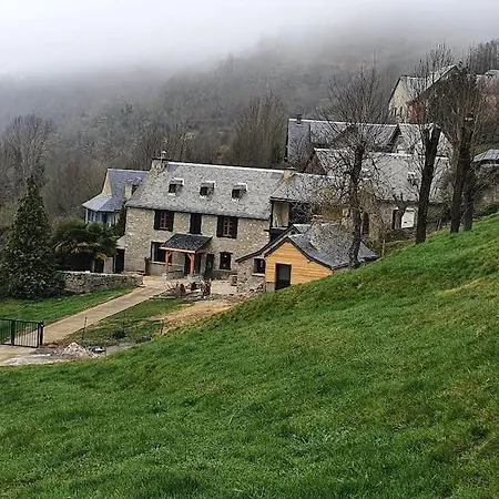 Vakantiehuis D'aure. Classe En Meuble 4 Etoiles.