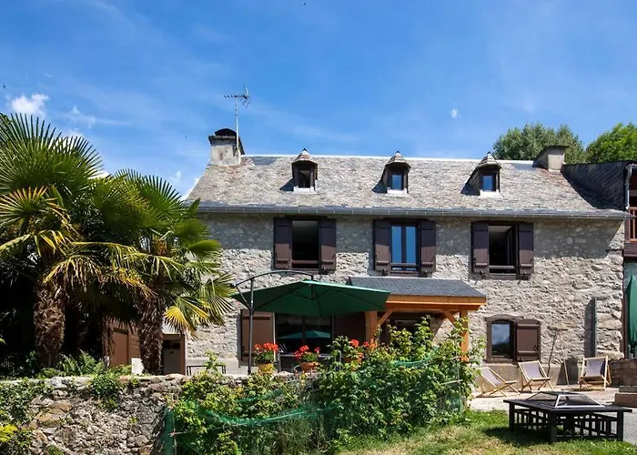 D'aure. Classe En Meuble 4 Etoiles. *