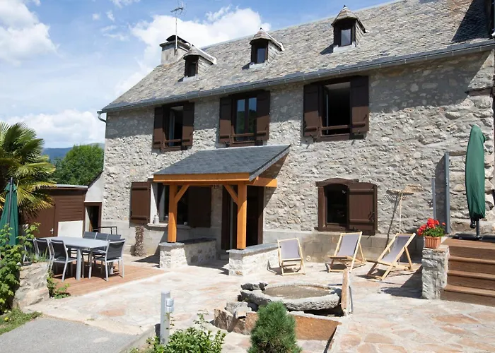 D'aure. Classe En Meuble 4 Etoiles. *