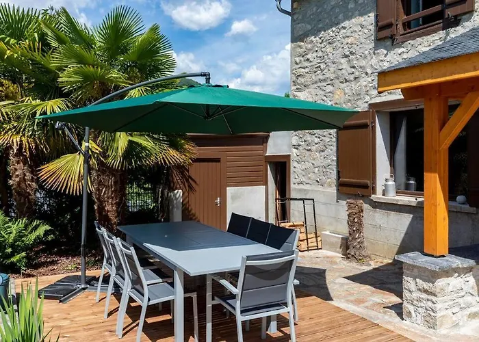 Vakantiehuis D'aure. Classe En Meuble 4 Etoiles. *