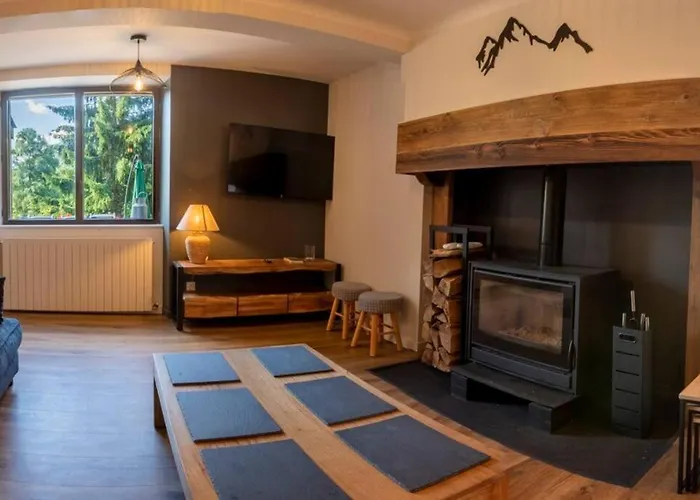 D'aure. Classe En Meuble 4 Etoiles. * Cazaux-Debat