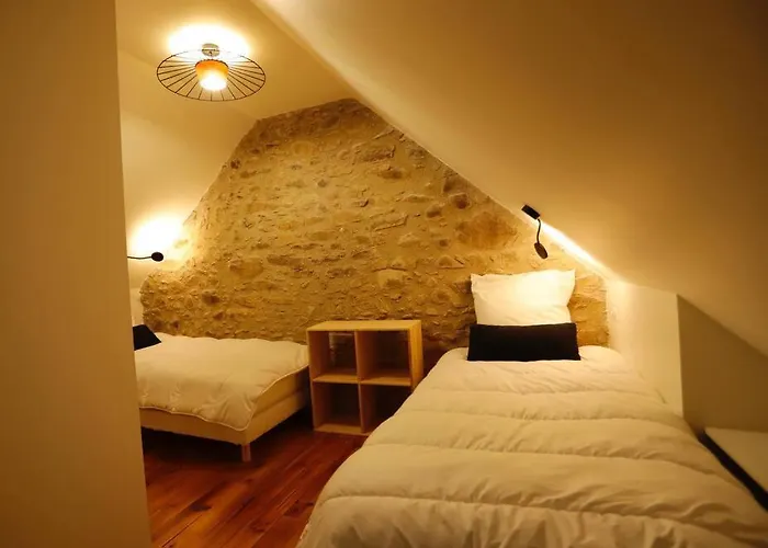 D'aure. Classe En Meuble 4 Etoiles.